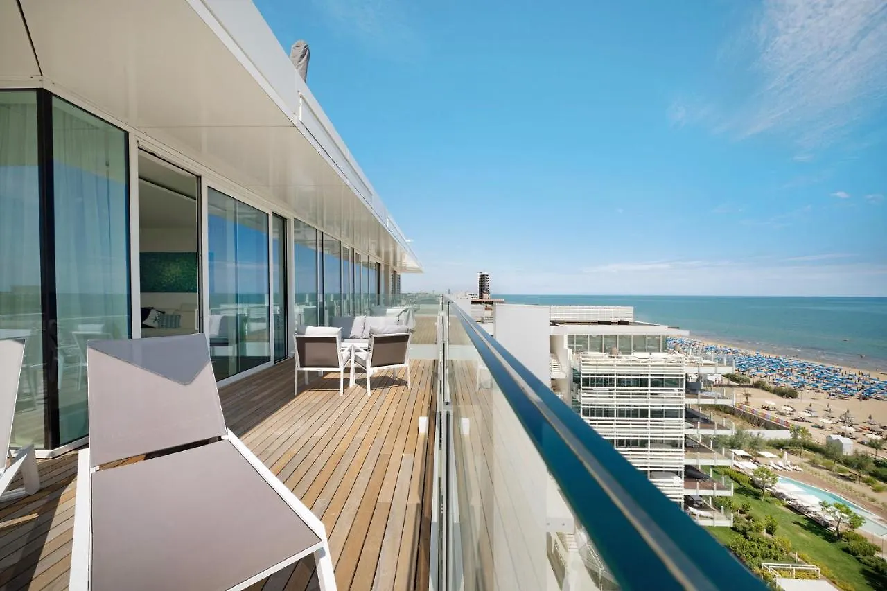 The Summer Houses Seaview With Spa Lido di Jesolo Italy
