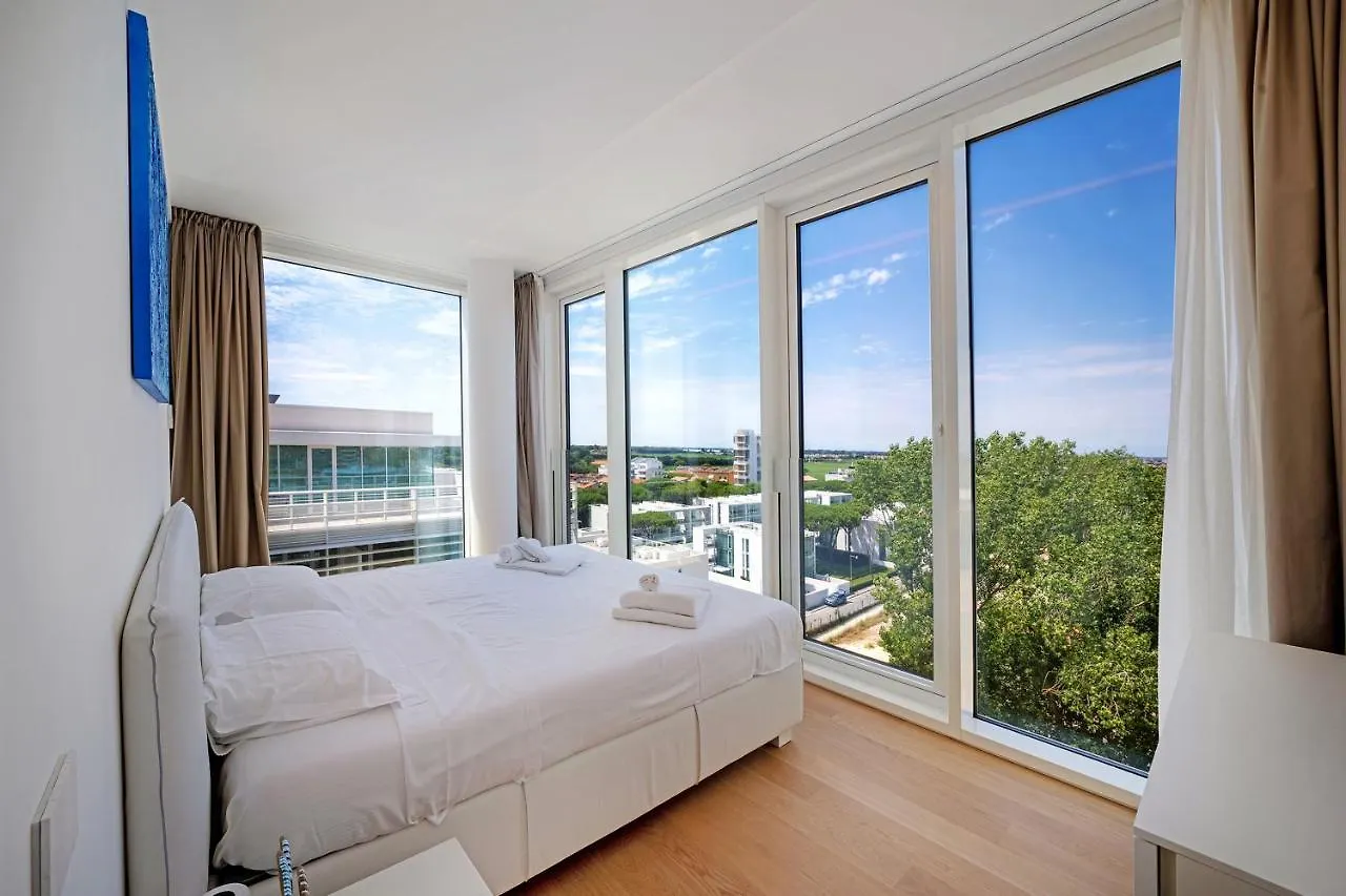 The Summer Houses Seaview With Spa Lido di Jesolo Italy